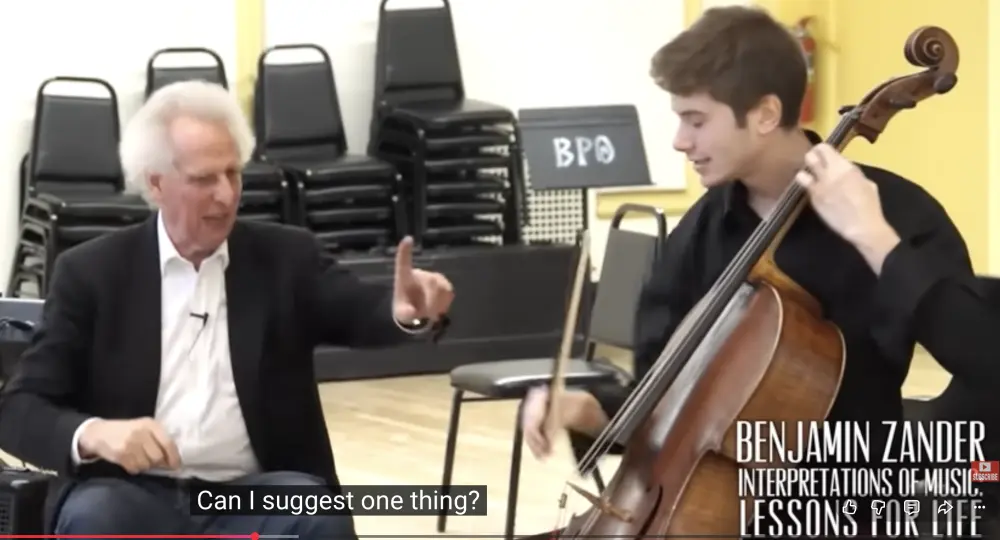 Benjamin Zander korrigerer cellostudent.